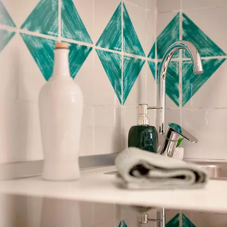 Anali - Hostatel * Grenada