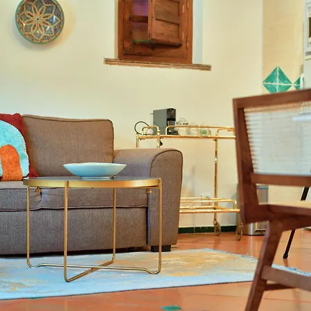 Anali - Hostatel Grenada