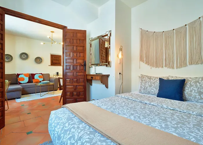 Anali - Hostatel Apartman *